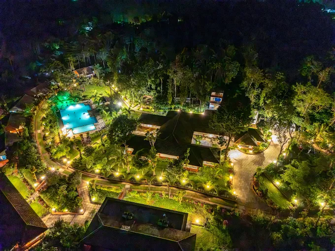 Infinity Swimming Pool Overlooking Valley